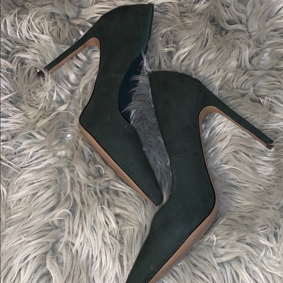 Gorgeous Green Heels For That Perfect Touch!💚💚 - Picture 7 of 7